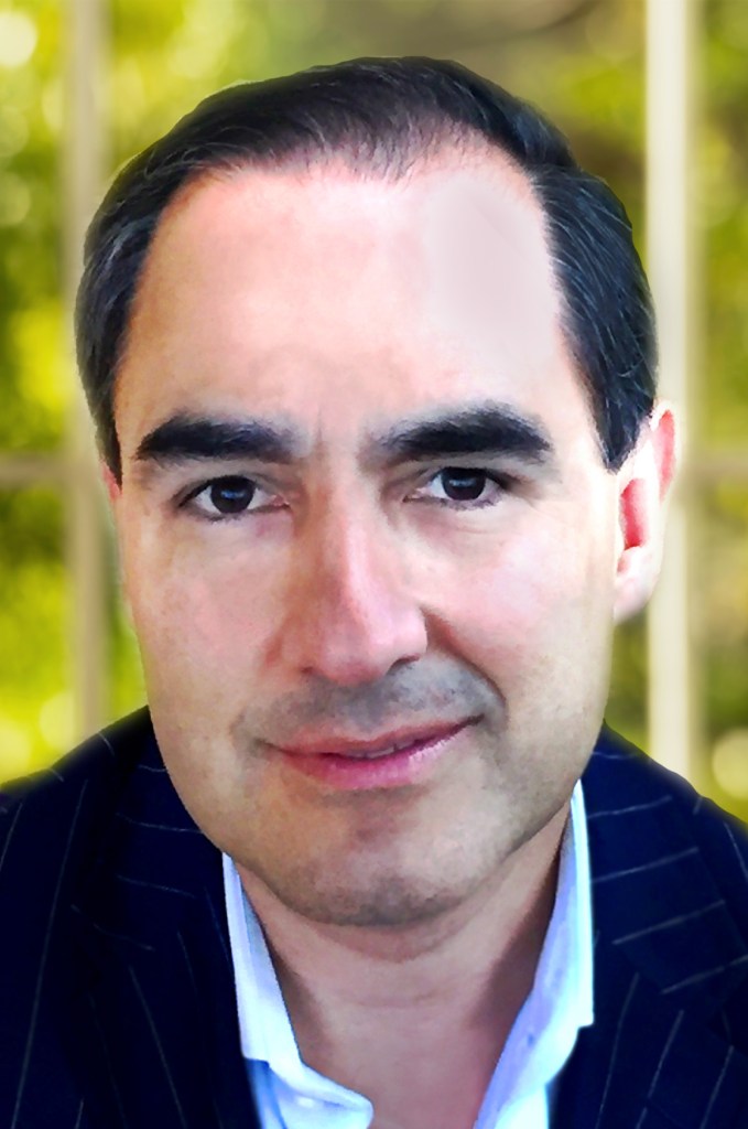 Luis-headshot
